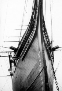 407px-cutty_sark_detail-203x300